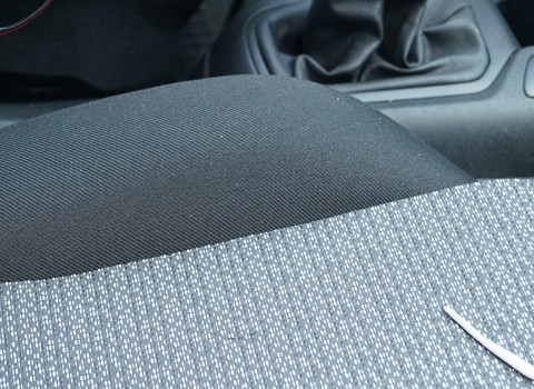 Siedziska z wyprofilowanym pasem Citroen C-Elysee Citroen C-Elysee pas wyprofilowany