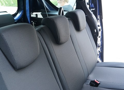 Zagłówki tyły Dacia Dokker Dacia Dokker zagłówki