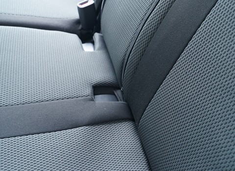 Trzy wstawki z tkaniny podstawowej Hyundai iX 20 Trzy wstawki z tkaniny podstawowej Hyundai iX 20