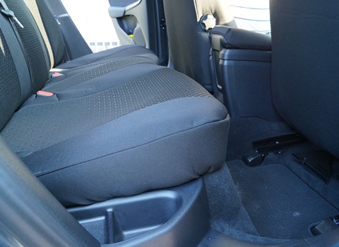 Wyprofilowana dolna kanapa Volvo V 40 Tyły Volvo V 40