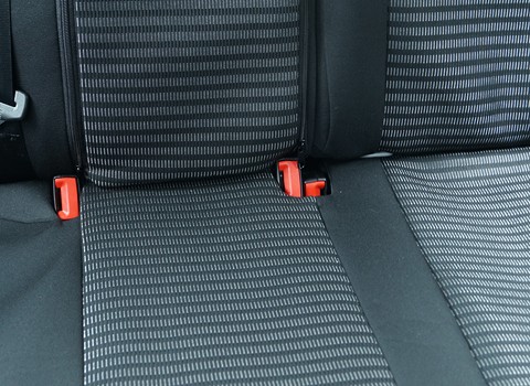 Obszycia na pasy w dolnej kanapie Passat B-6 Obszycia na pasy Passat B-6