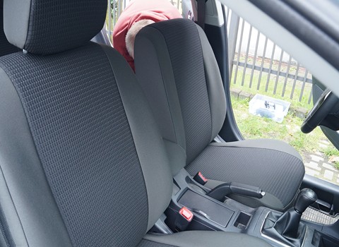 Pokrowce przednie fotele Mitsubishi Lancer przody Mitsubishi Lancer