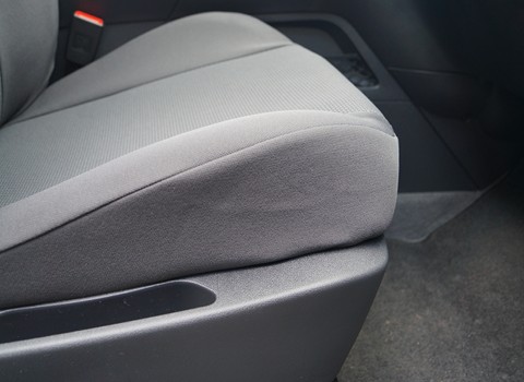 Pasy boczne dopasowane do zabudowanych plastików Peugeot 3008 Peugeot 3008 pasy przody