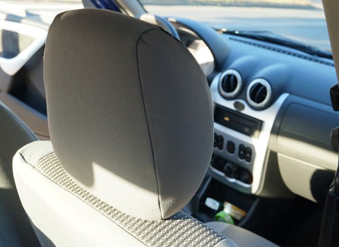 Na boki i plecy tkanina szara laminowana Dacia Sandero Tkanina szara laminowana Dacia Sandero