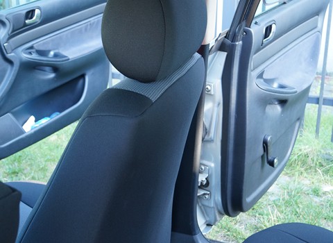 Dopasowanie i wyprofilowanie pokrowce Audi A 4 Avant Audi A 4 Avant miarowe pokrowce