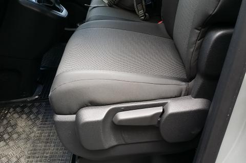 Pokrowce samochodowe Toyoty Proace Verso 262,32 Pokrowce samochodowe Toyoty Proace Verso 262,32