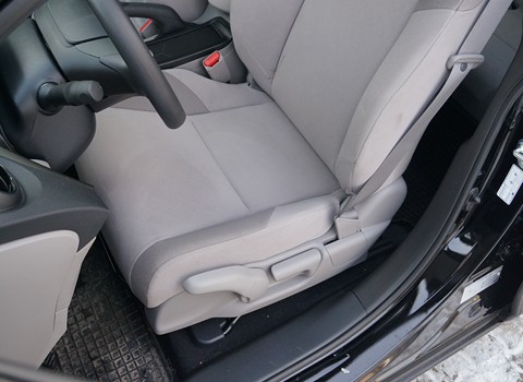 Siedziska przednie profilowane asymetrycznie Civic IX Honda Civic IX hatchback siedziska