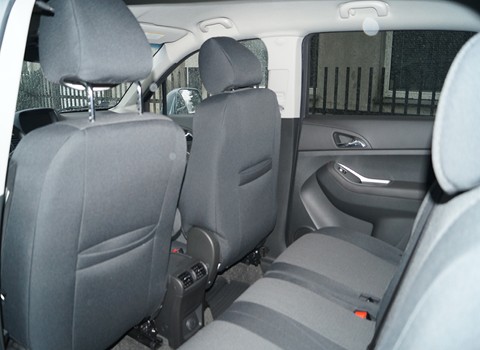 Kieszenie w przednich fotelach Chevrolet Orlando Chevrolet Orlando kieszenie