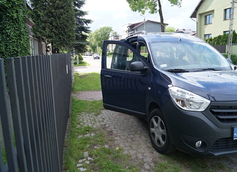 Dacia Dokker producent tylko miarowych pokrowcw samochodowych