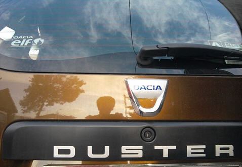 Cardo Czelad podczas obmiaru Dacia Duster