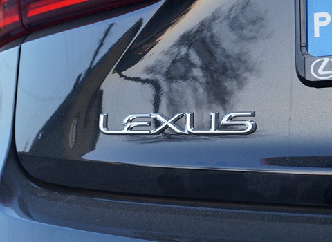 Lexus IS 300h Czelad ul. Nowopogoska 70