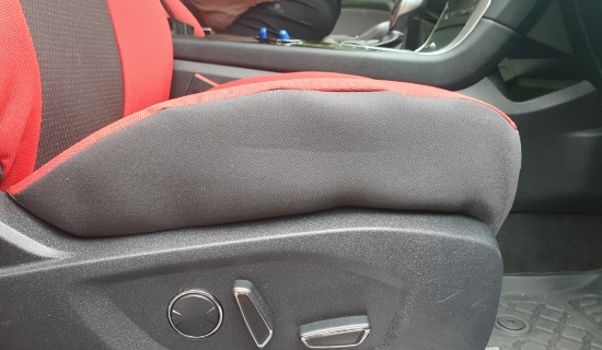 Pokrowce samochodowe S-Max II 2016 boki czerwone 434,6